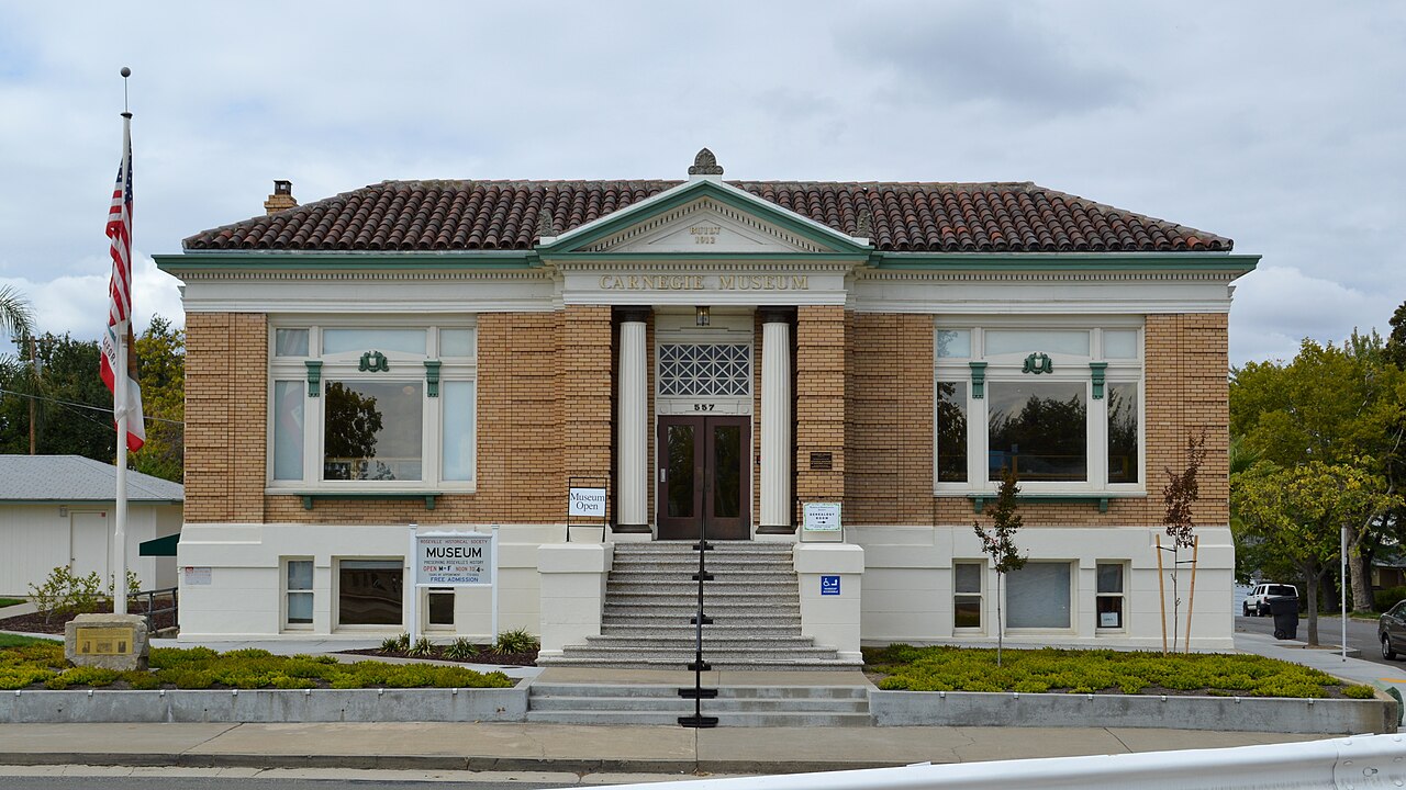 Historic Carnegie Library in Roseville, California, with its columned entrance and tiled roof
